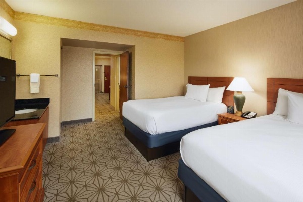 Embassy Suites By Hilton Hotel Columbia-Greystone image 26
